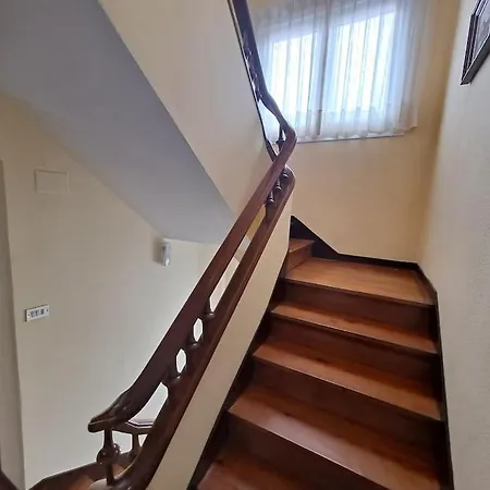 Casa Centrica. A 200m De La Playa Riazor Дом отдыха